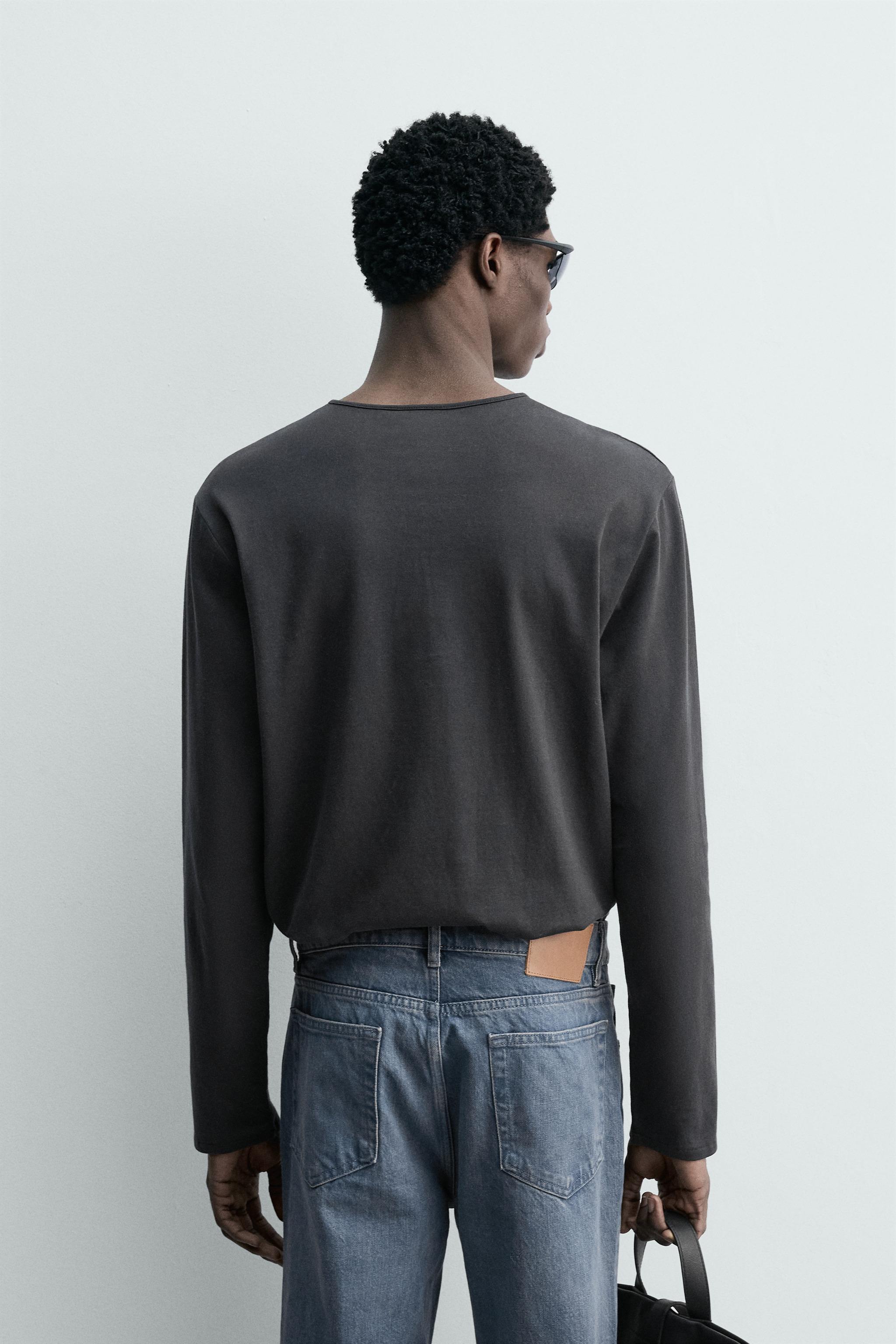 HENLEY NECK T-SHIRT